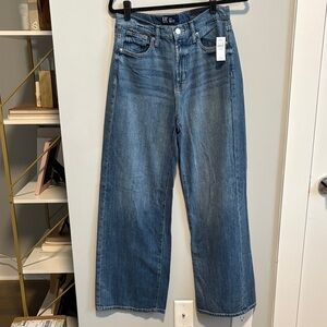 NWT GAP High Rise Light Blue Wash Wide-Leg Jeans